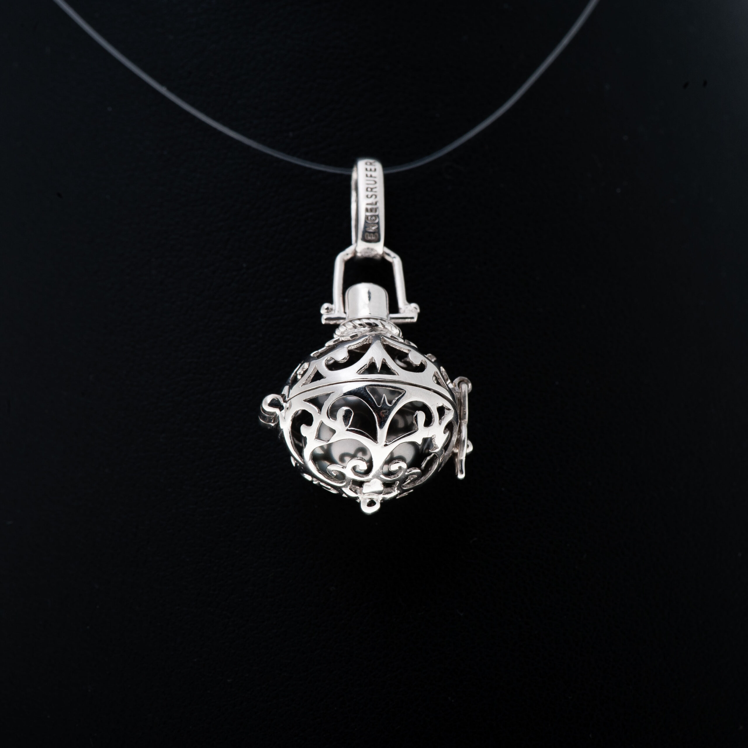 packshot joaillerie BaseGraphic